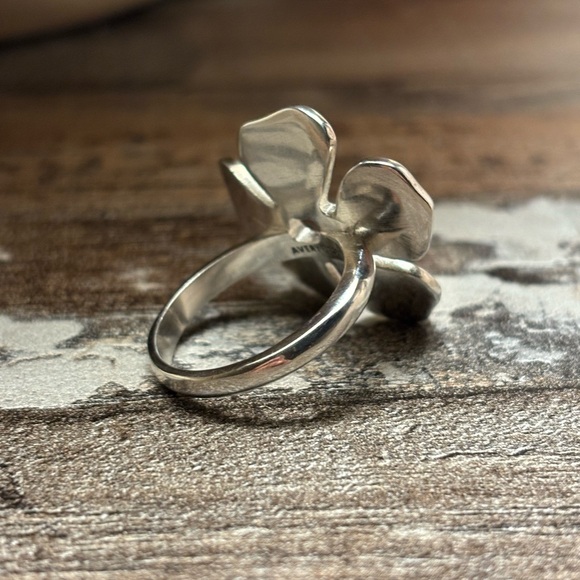 James Avery Floral Silhouette Ring – Size 8 - Picture 5 of 6